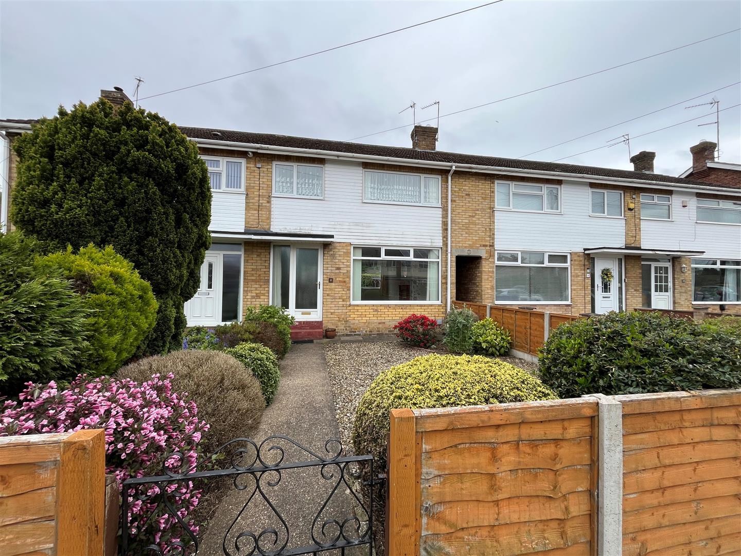 3 Overton Avenue, Willerby, Hull, 3, HU10 6AR